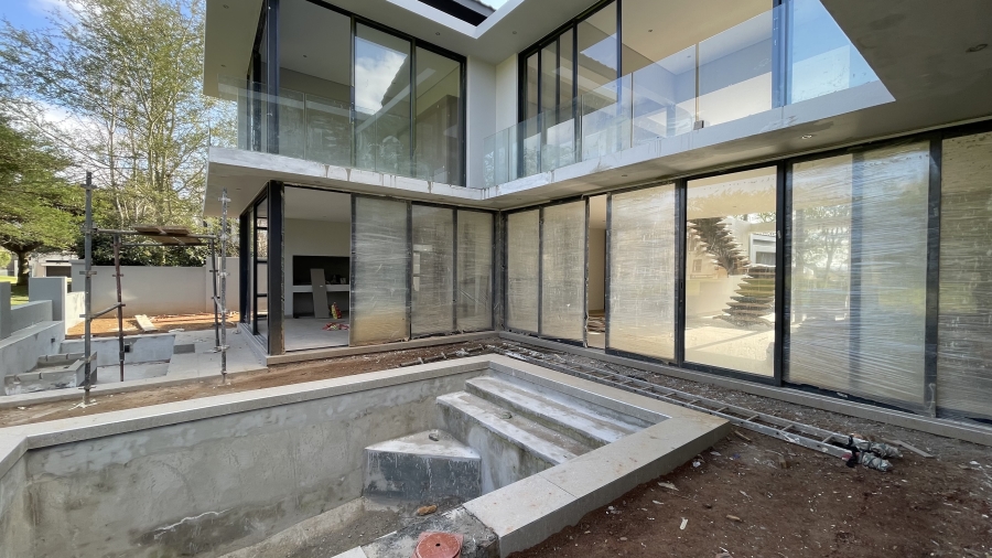 5 Bedroom Property for Sale in Copperleaf Estate Gauteng