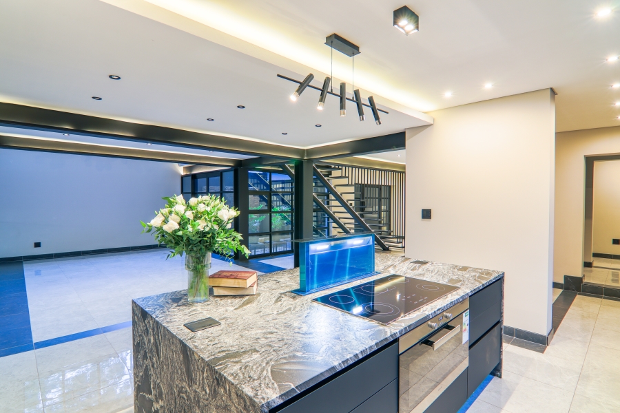 6 Bedroom Property for Sale in Waterkloof Gauteng