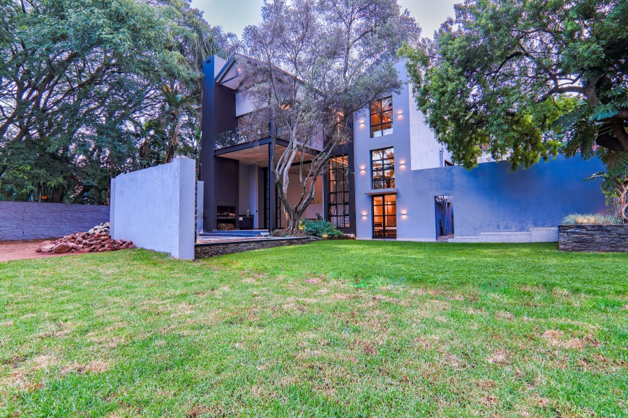 6 Bedroom Property for Sale in Waterkloof Gauteng