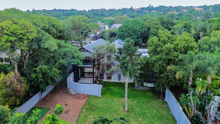 6 Bedroom Property for Sale in Waterkloof Gauteng
