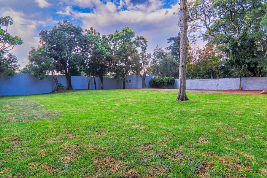 6 Bedroom Property for Sale in Waterkloof Gauteng
