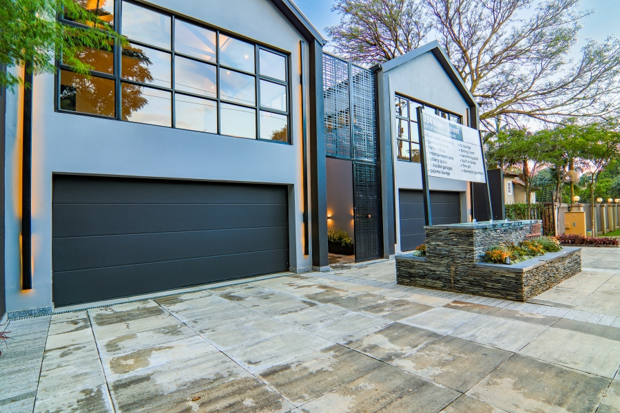 6 Bedroom Property for Sale in Waterkloof Gauteng