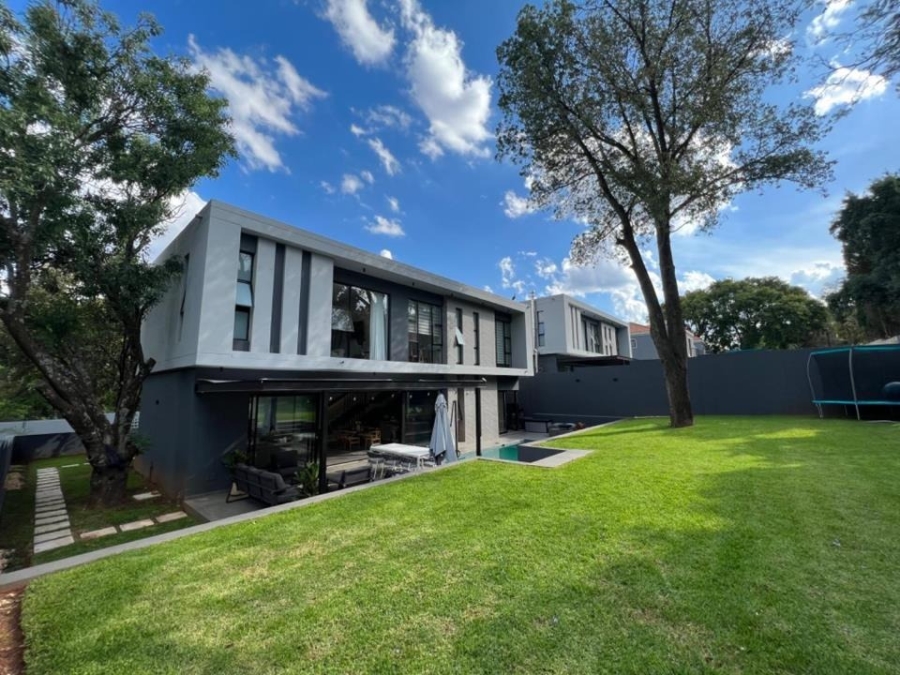 4 Bedroom Property for Sale in Bryanston Gauteng