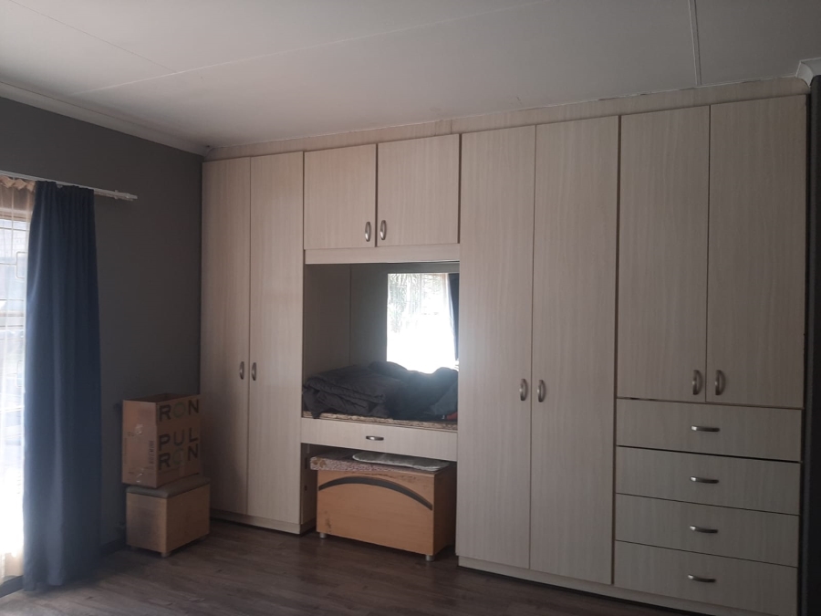 4 Bedroom Property for Sale in Dalview Gauteng