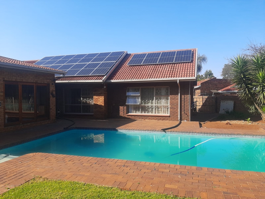 4 Bedroom Property for Sale in Dalview Gauteng