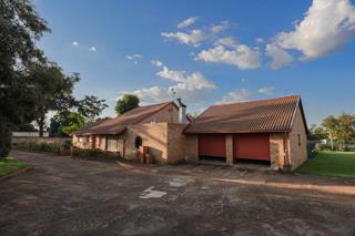 4 Bedroom Property for Sale in Bredell Gauteng