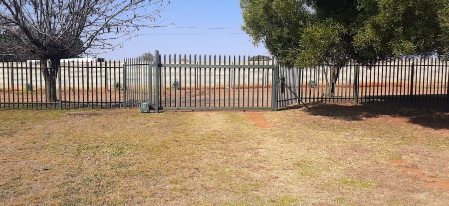 4 Bedroom Property for Sale in Bredell Gauteng