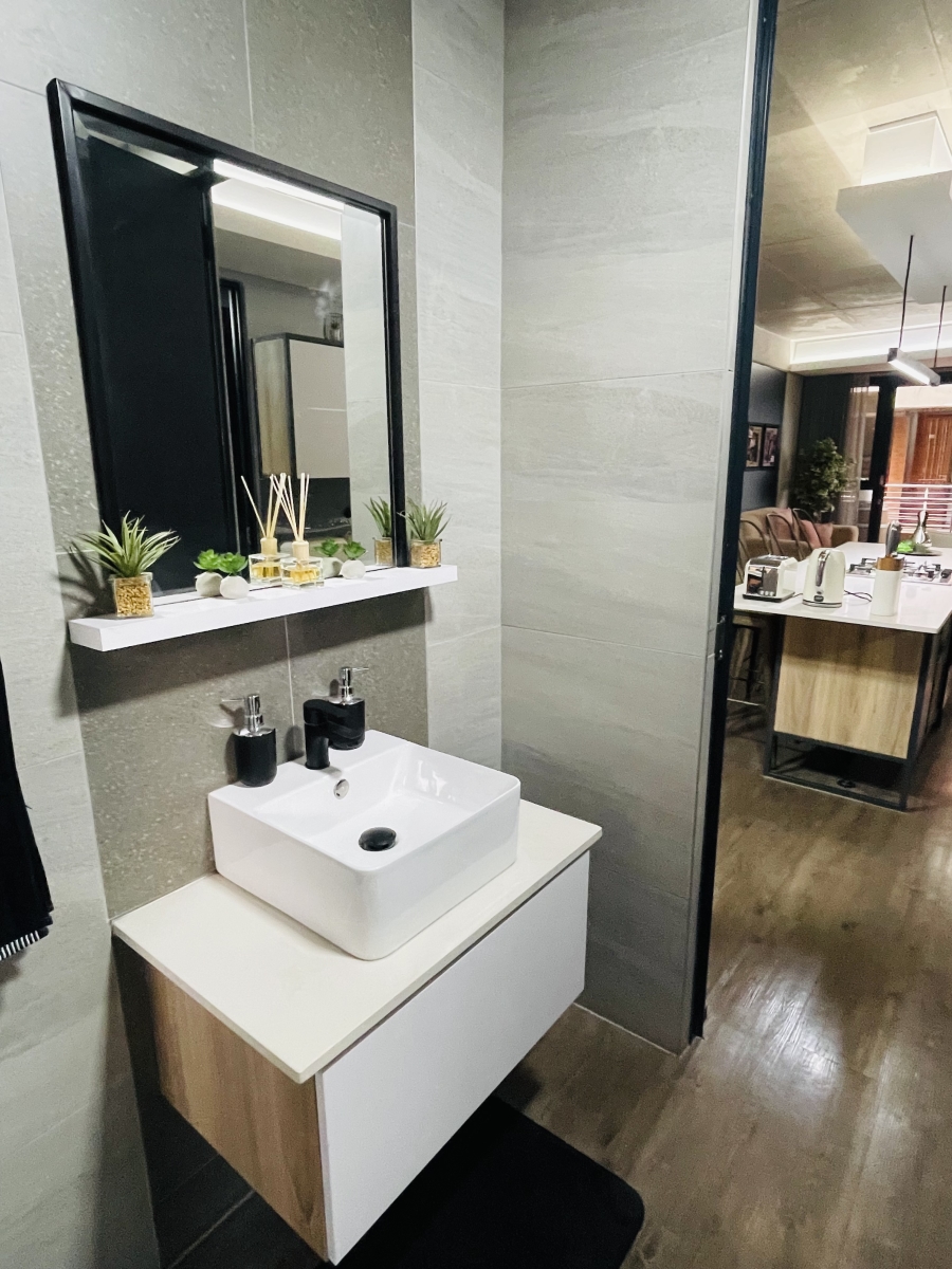 2 Bedroom Property for Sale in Menlyn Gauteng