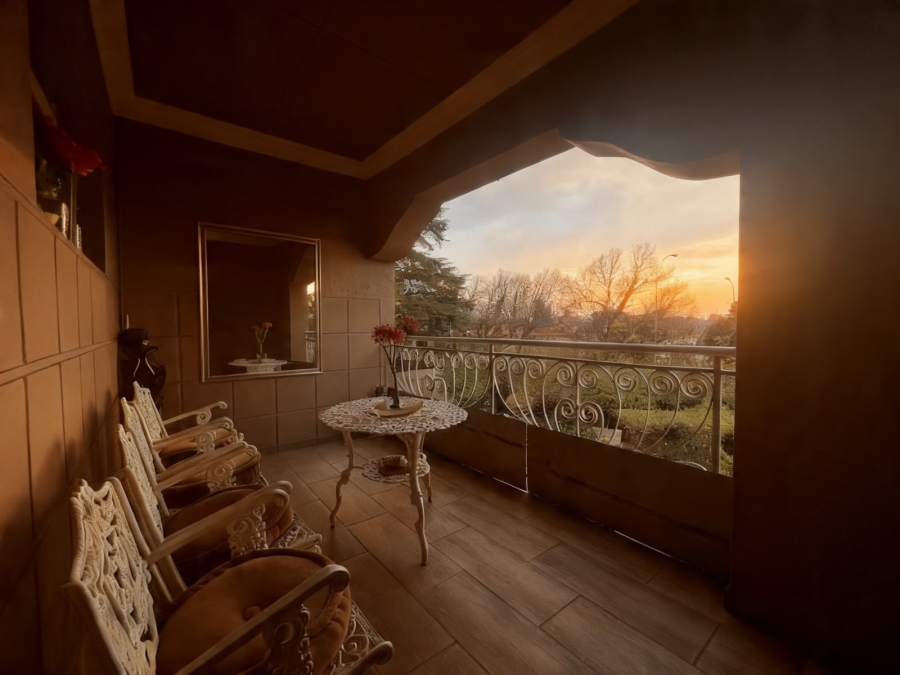5 Bedroom Property for Sale in Dalview Gauteng