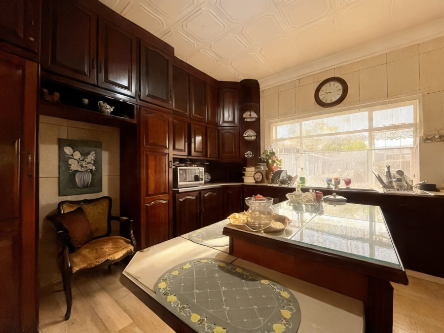 5 Bedroom Property for Sale in Dalview Gauteng