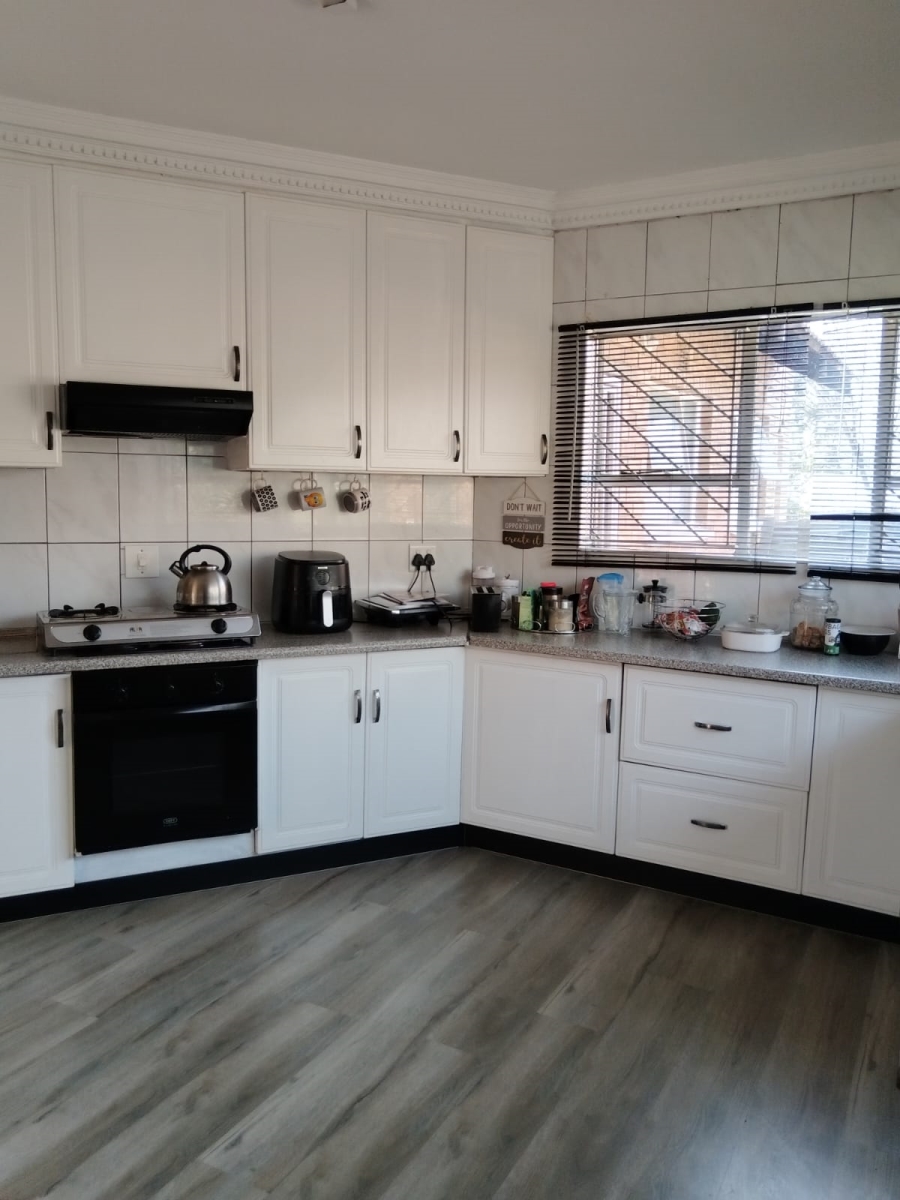 To Let 3 Bedroom Property for Rent in Illiondale Gauteng