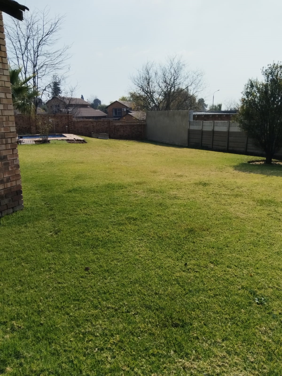 To Let 3 Bedroom Property for Rent in Illiondale Gauteng