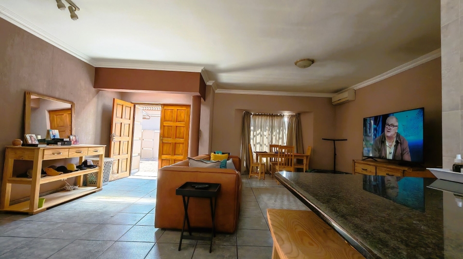 3 Bedroom Property for Sale in Vanderbijlpark SW 5 Gauteng