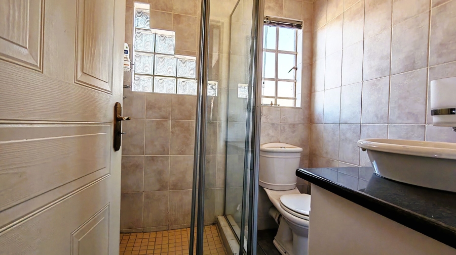3 Bedroom Property for Sale in Vanderbijlpark SW 5 Gauteng