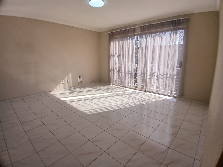 2 Bedroom Property for Sale in Bedford Gardens Gauteng