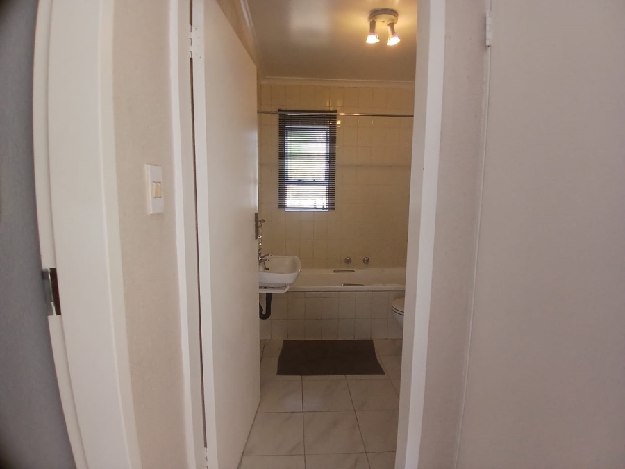 2 Bedroom Property for Sale in Bedford Gardens Gauteng