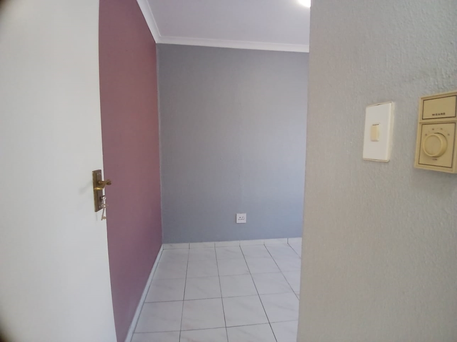 2 Bedroom Property for Sale in Bedford Gardens Gauteng