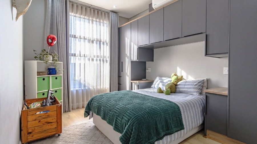 5 Bedroom Property for Sale in Midstream Heights Gauteng