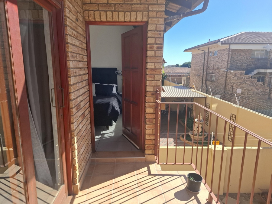3 Bedroom Property for Sale in Greenhills Gauteng