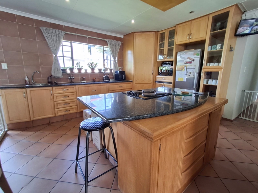 3 Bedroom Property for Sale in Sonneveld Gauteng