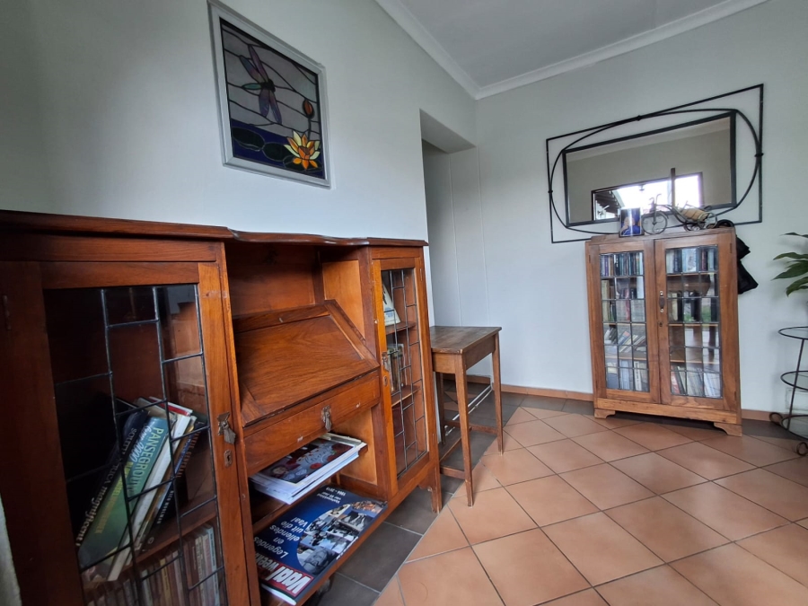 3 Bedroom Property for Sale in Sonneveld Gauteng