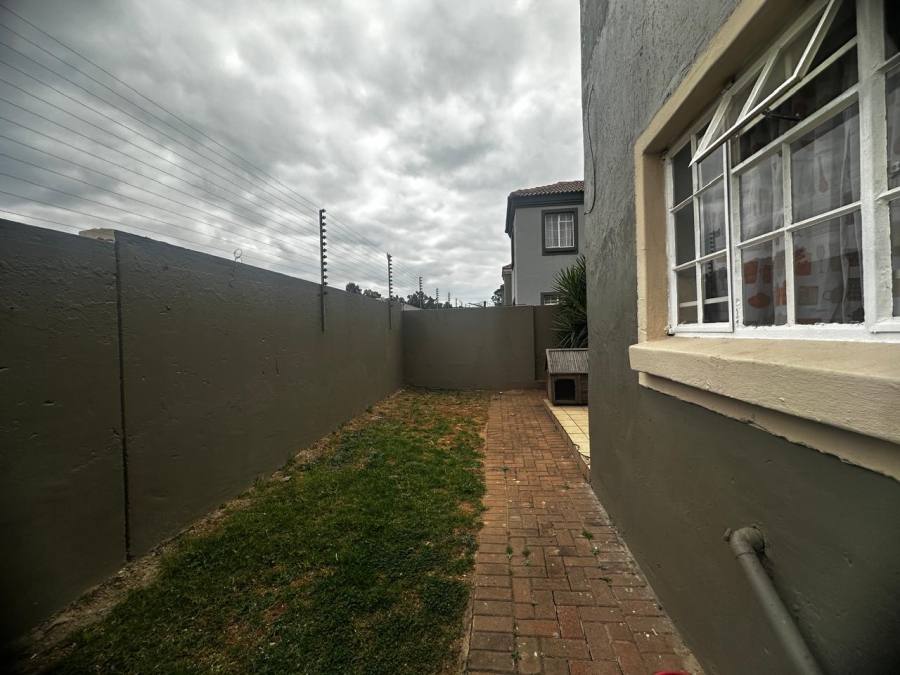 2 Bedroom Property for Sale in Brakpan North Gauteng
