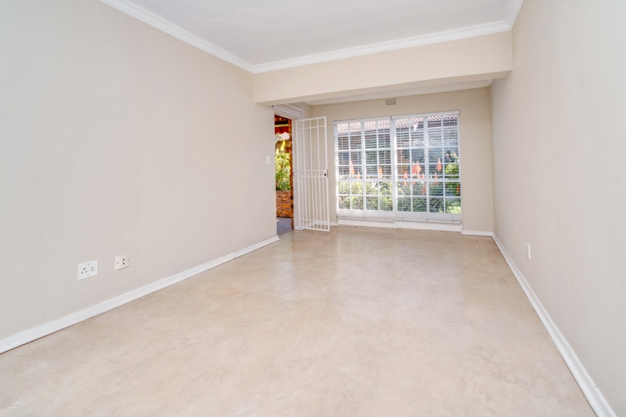 1 Bedroom Property for Sale in Bryanston Gauteng