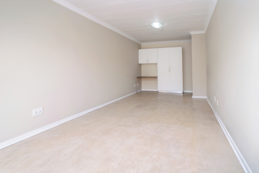 1 Bedroom Property for Sale in Bryanston Gauteng