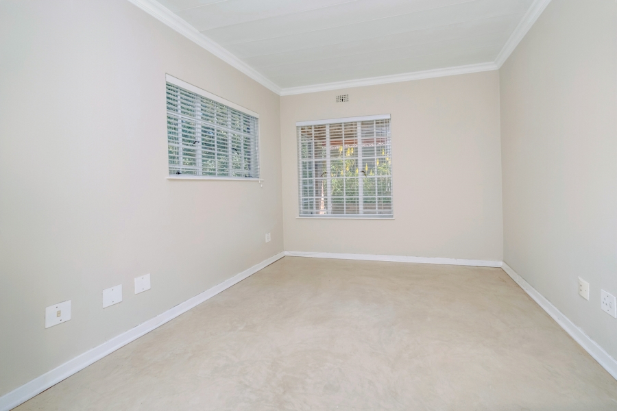 1 Bedroom Property for Sale in Bryanston Gauteng
