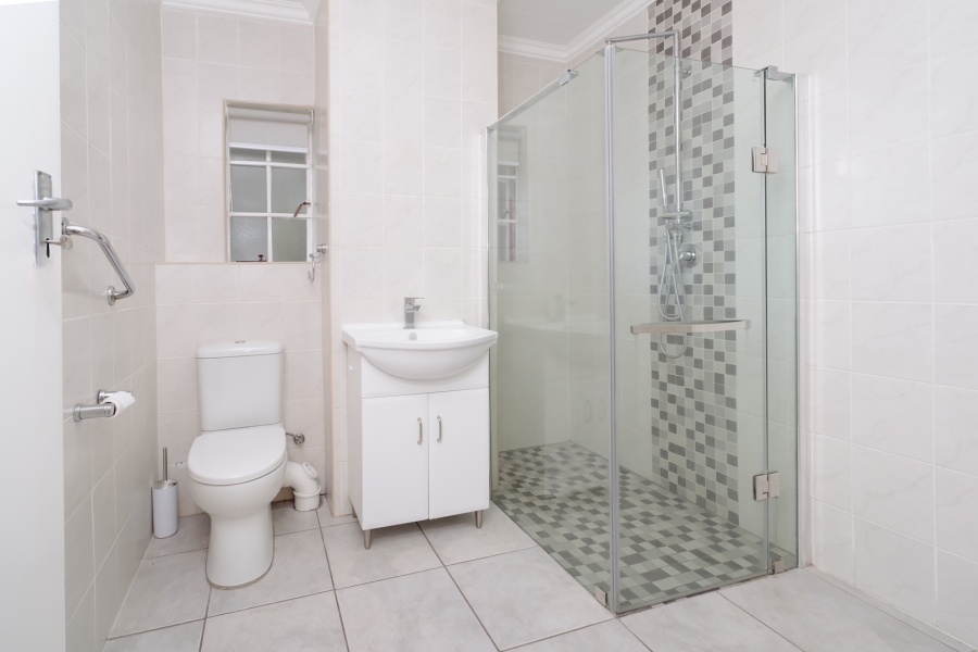 1 Bedroom Property for Sale in Bryanston Gauteng