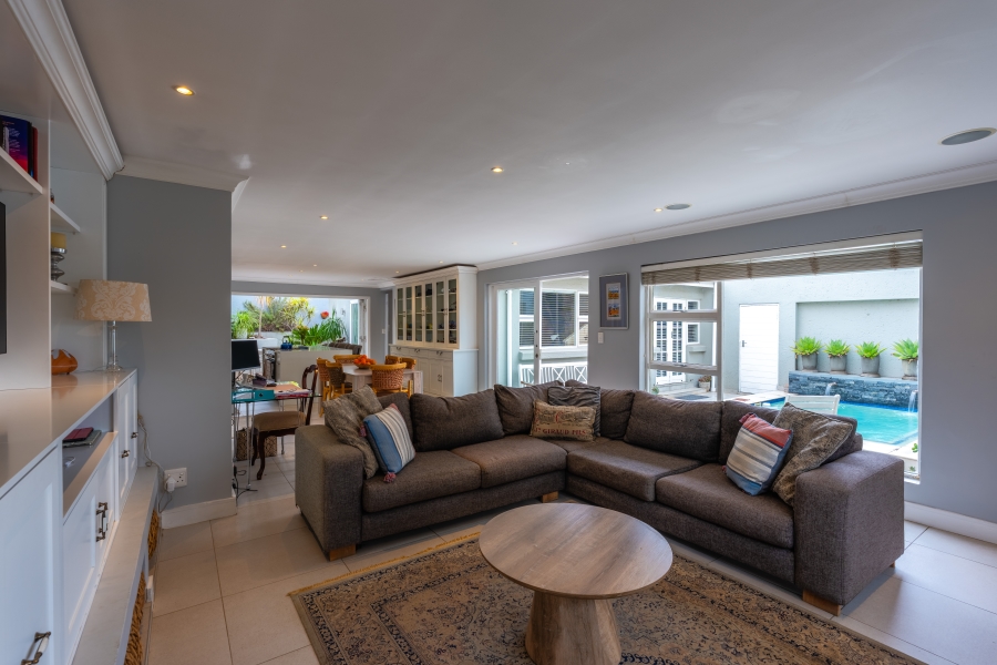 3 Bedroom Property for Sale in Maroeladal Gauteng