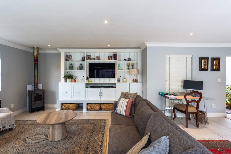3 Bedroom Property for Sale in Maroeladal Gauteng
