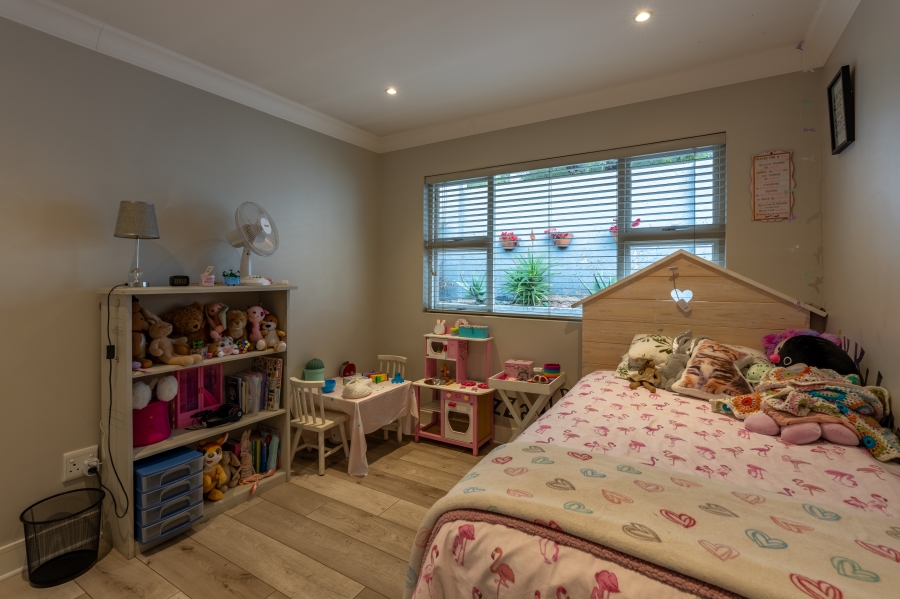 3 Bedroom Property for Sale in Maroeladal Gauteng