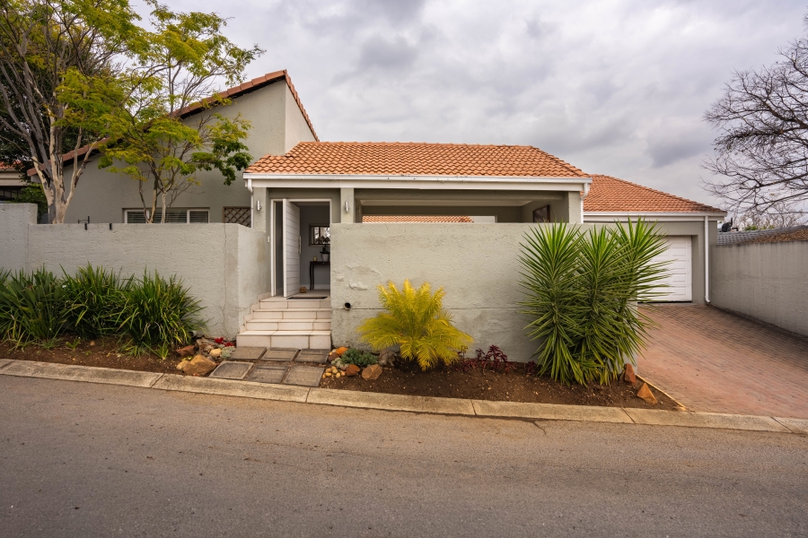 3 Bedroom Property for Sale in Maroeladal Gauteng