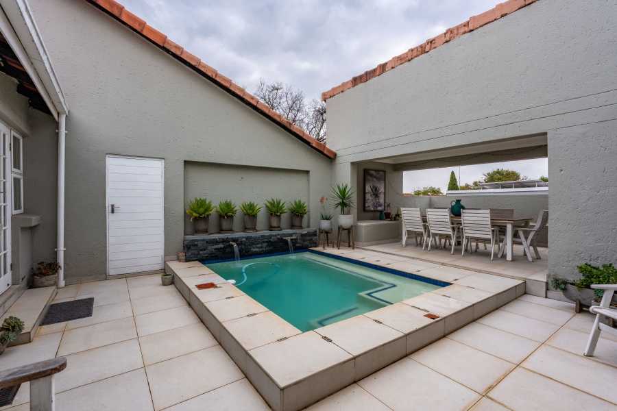 3 Bedroom Property for Sale in Maroeladal Gauteng