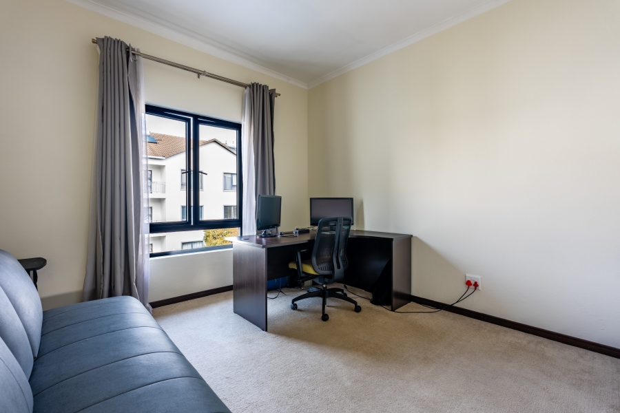 2 Bedroom Property for Sale in Broadacres Gauteng