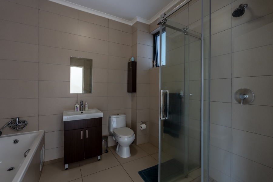 2 Bedroom Property for Sale in Broadacres Gauteng