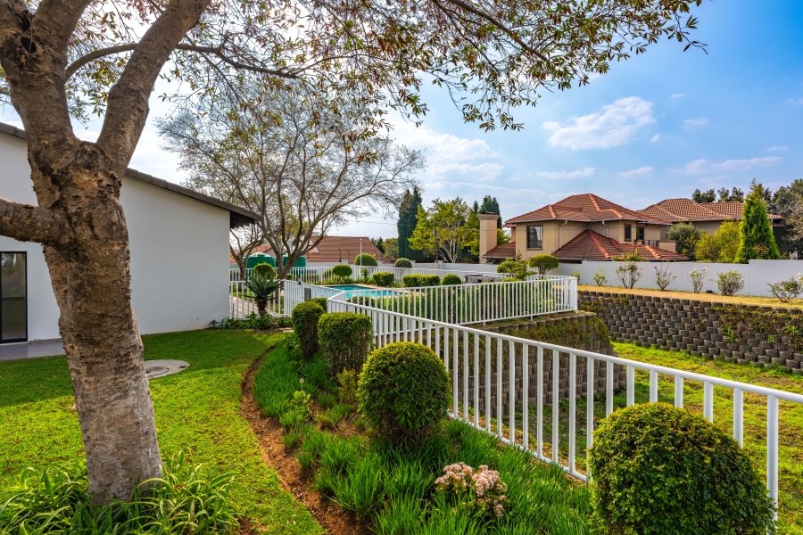 2 Bedroom Property for Sale in Broadacres Gauteng