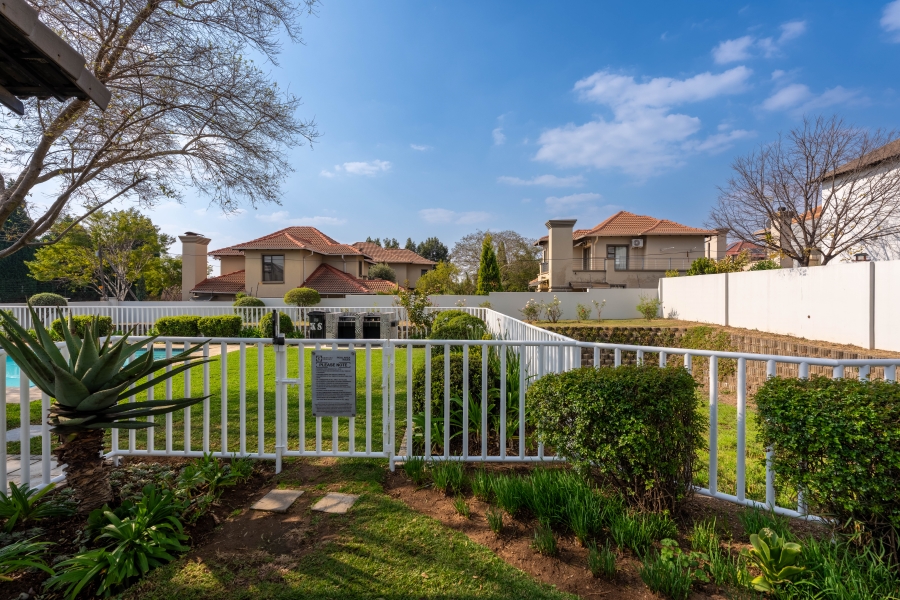 2 Bedroom Property for Sale in Broadacres Gauteng