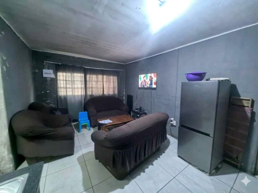 2 Bedroom Property for Sale in Sol Plaatjie Gauteng