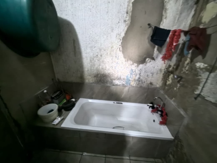 2 Bedroom Property for Sale in Sol Plaatjie Gauteng