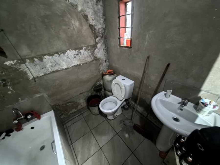 2 Bedroom Property for Sale in Sol Plaatjie Gauteng