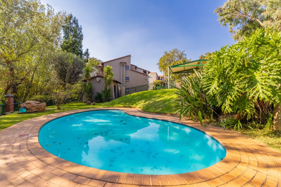 2 Bedroom Property for Sale in Maroeladal Gauteng