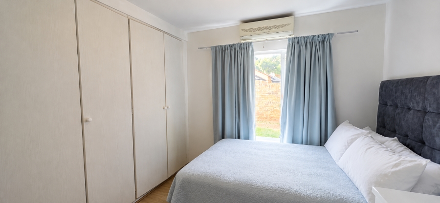 3 Bedroom Property for Sale in Die Hoewes Gauteng