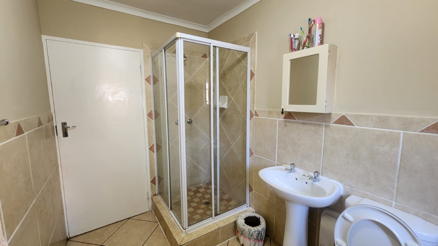 To Let 3 Bedroom Property for Rent in Illiondale Gauteng