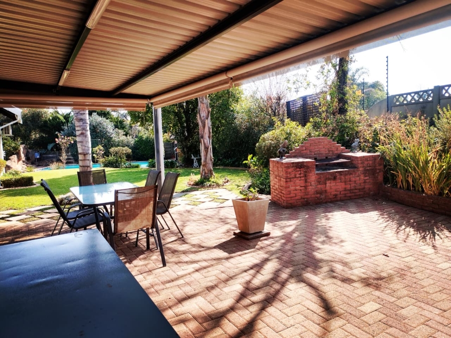 3 Bedroom Property for Sale in Brackendowns Gauteng
