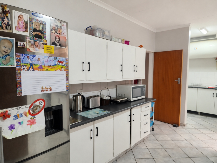 4 Bedroom Property for Sale in Doringkloof Gauteng