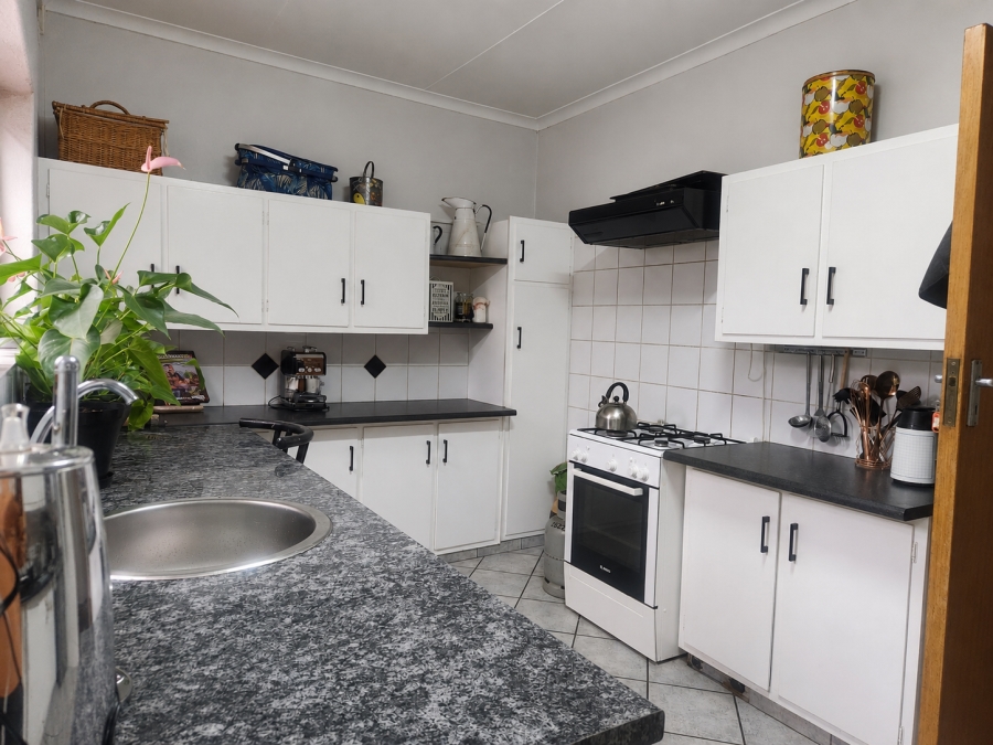 4 Bedroom Property for Sale in Doringkloof Gauteng