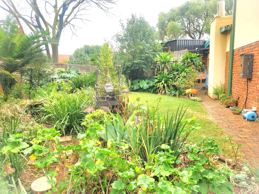 4 Bedroom Property for Sale in Doringkloof Gauteng