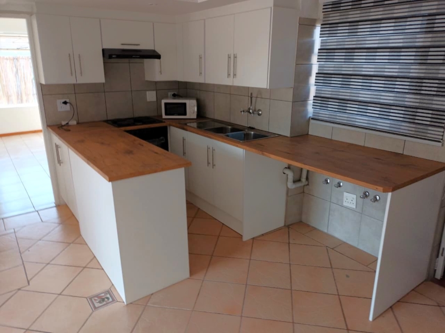 To Let 3 Bedroom Property for Rent in The Reeds Gauteng